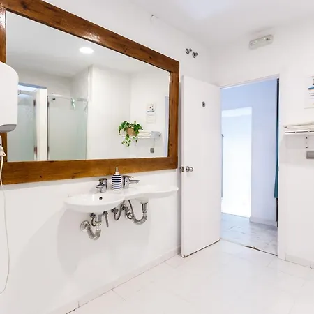 La Cocotera Boutique & Coworking Hostel *