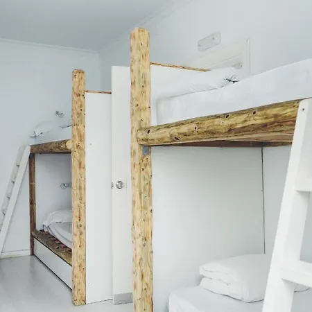 La Cocotera Boutique & Coworking Hostel *